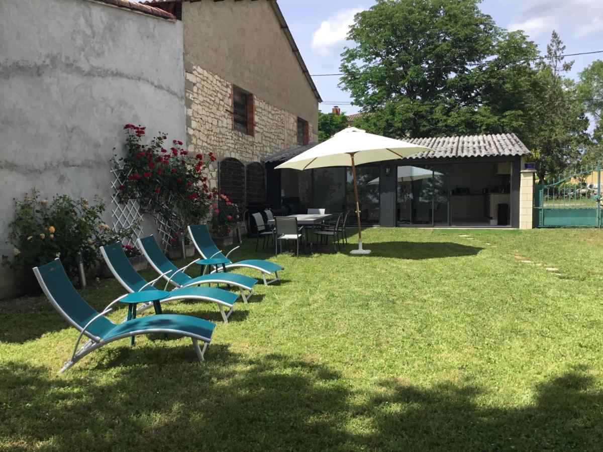 Maison De Jade Noailles  Exterior photo